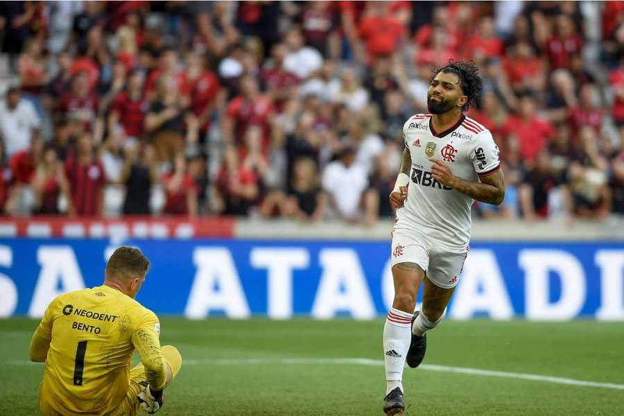 Gabigol deixou o seu no duelo com o Furacão