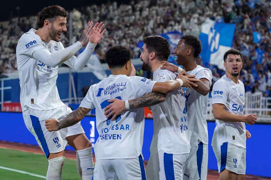 O Al-Hilal conseguiu uma importante vitória de virada O Al-Hilal conseguiu uma importante vitória de virada