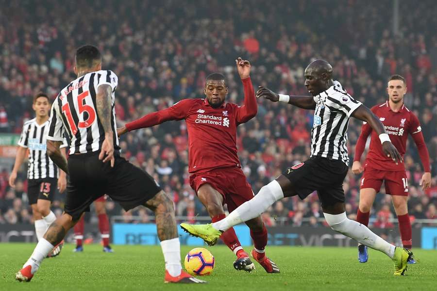 'Keep Me Out of It' – Wijnaldum Fumes After Being Dragged Into Isak Transfer Saga