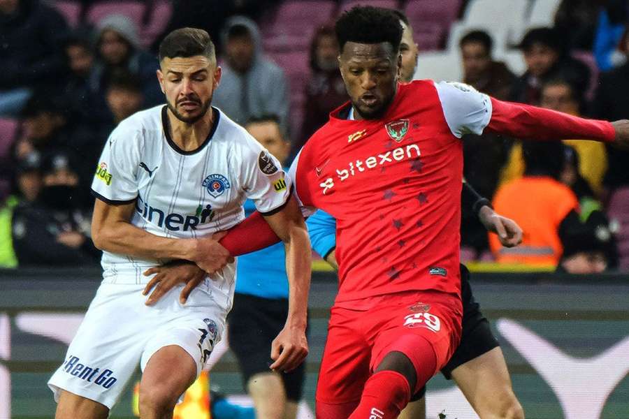 Zé Luís em ação pelo Hatayspor