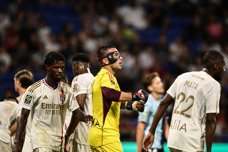 Anthony Lopes, encourageant son équipe.