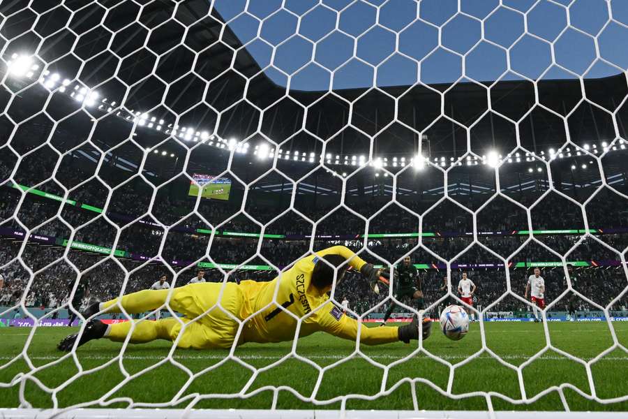 Szczesny kept Poland in the match against Saudi Arabia with two stops in quick succession