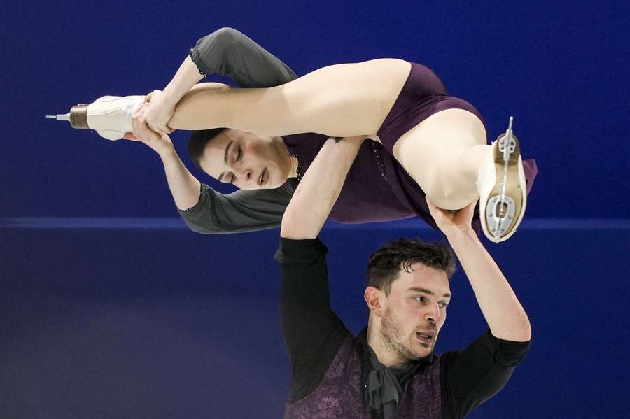  Daria Danilova en Michel Tsiba in actie op de WK in Japan