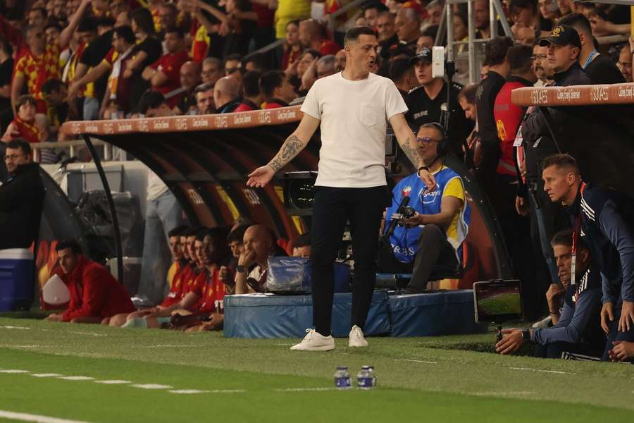 Mirel Rădoi Mirel Rădoi