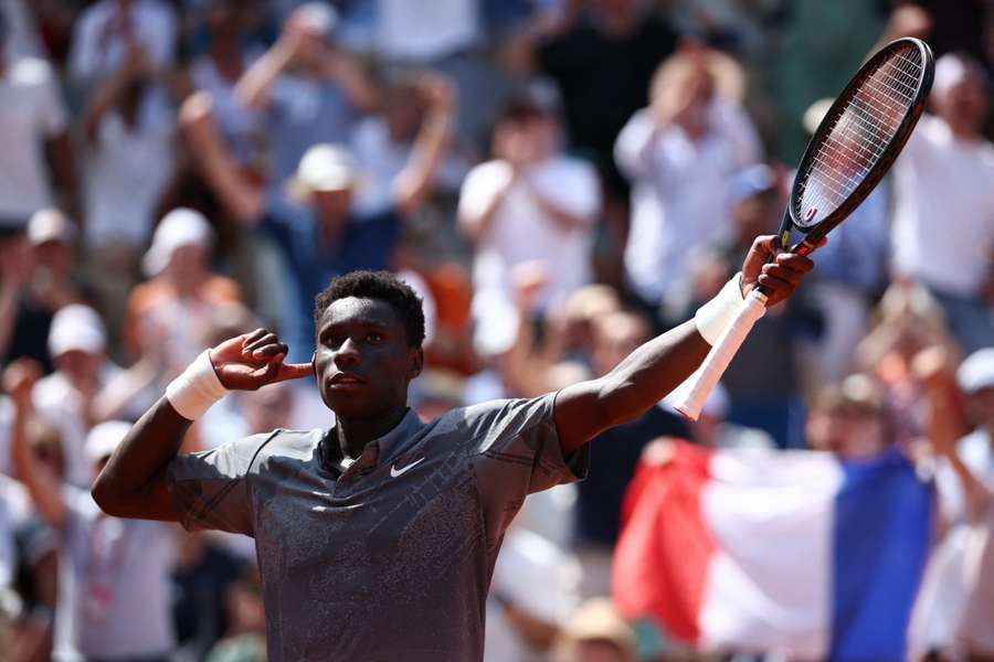 Kouame verzückt das Publikum in Roland Garros Kouame verzückt das Publikum in Roland Garros