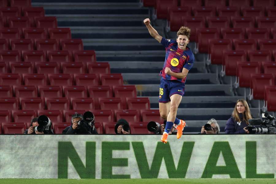 Fermín López dal gól na 3:0.