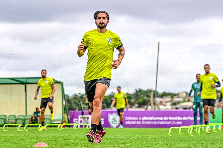 Benítez é um dos destaques do América-MG para a disputa do Estadual Benítez é um dos destaques do América-MG para a disputa do Estadual