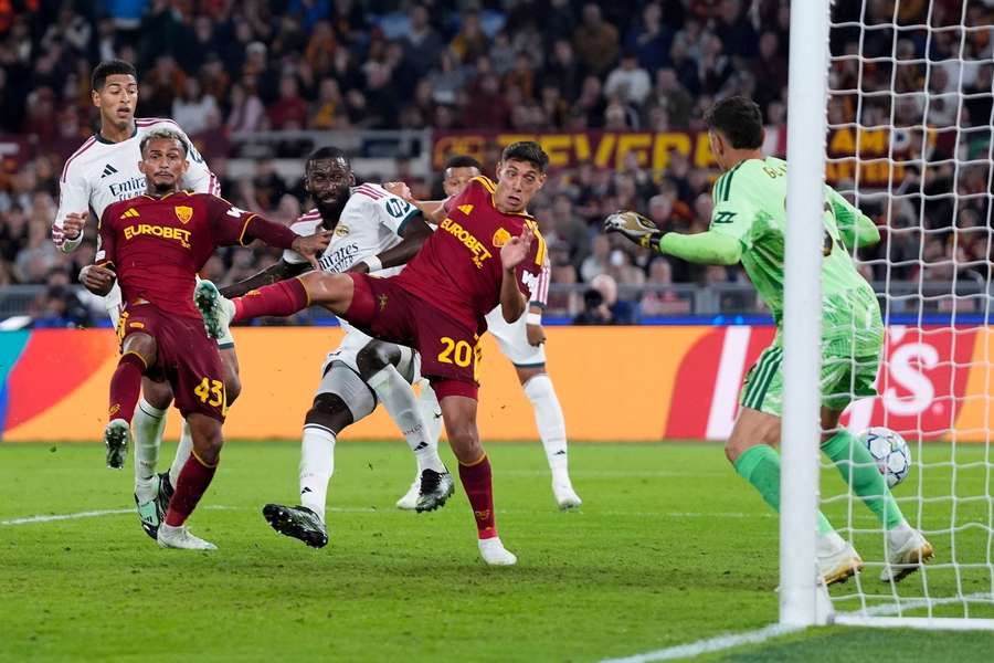 Real Madrid's Antonio Rudiger scores the winner against Roma Real Madrid's Antonio Rudiger scores the winner against Roma