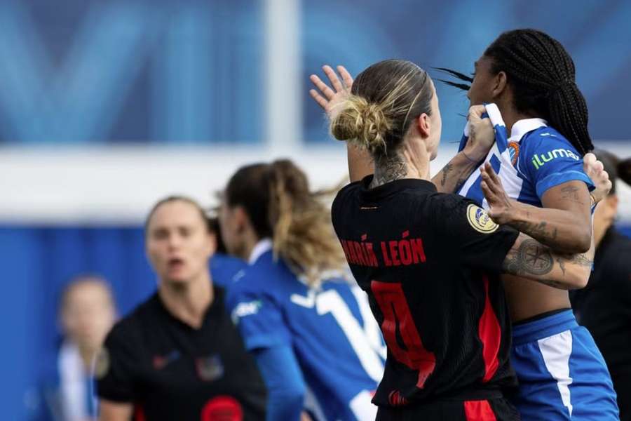 Mapi León et Daniela Caracas dans le derby catalan