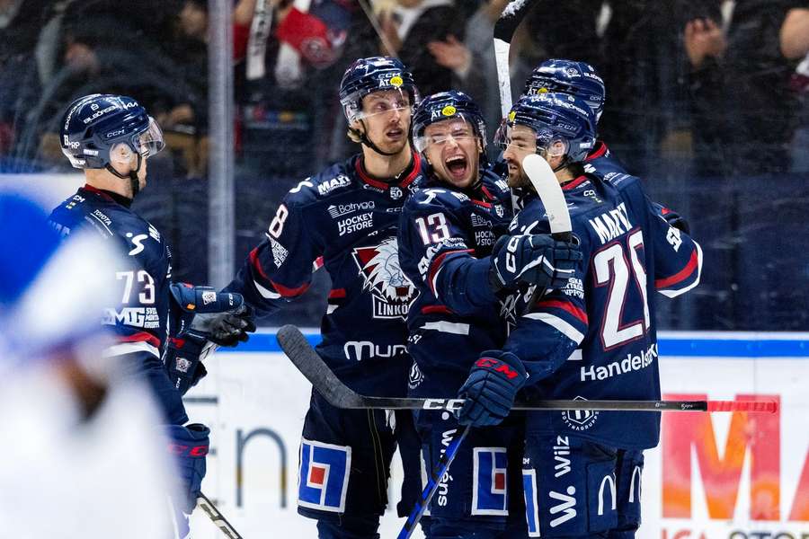 Linkoping celebrate on their way to first win in seven Linkoping celebrate on their way to first win in seven