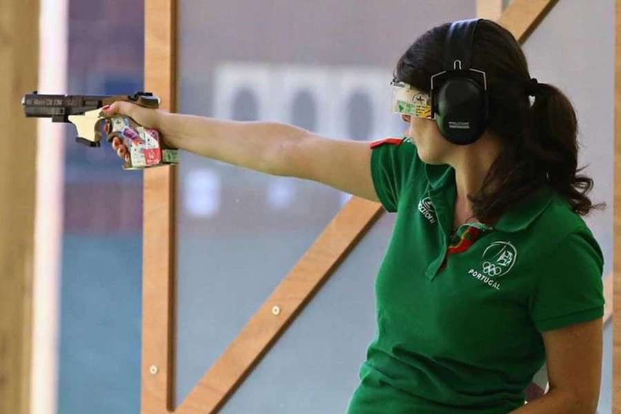 Joana Castelão participa no campeonato da Europa de tiro