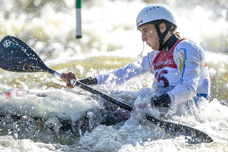 Lena Teunissen vier jaar terug in actie op het EK in Praag, een een K1-kayak