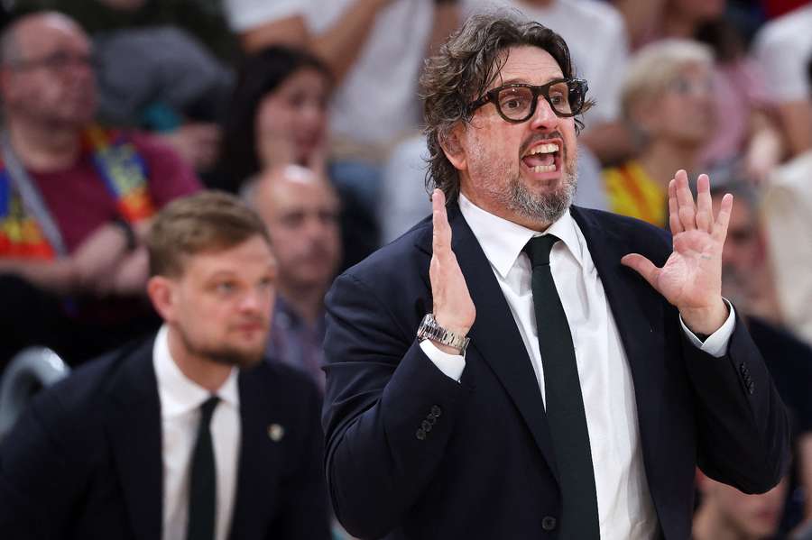 Übernimmt Andrea Trinchieri (r.) wieder in München?