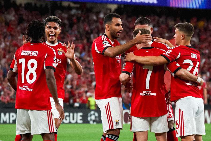 Benfica afastou Fenerbahçe no play-off