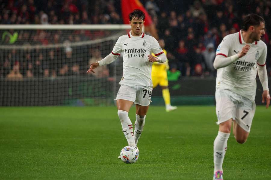 Flamengo make contact with AC Milan loanee Felix
