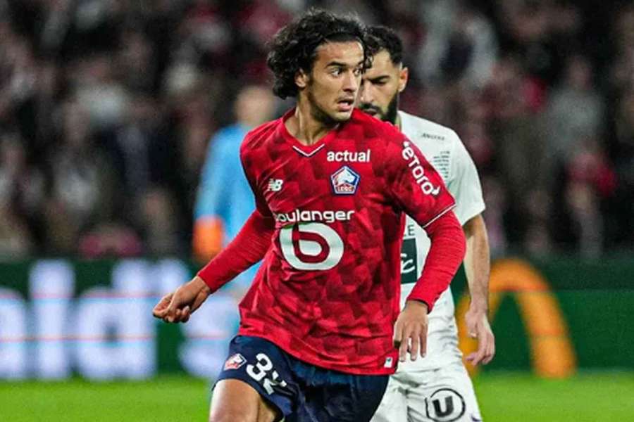 Talentovaný záložník Lille Ayyoub Bouaddi je spojován se zájmem PSG a Juventusu Talentovaný záložník Lille Ayyoub Bouaddi je spojován se zájmem PSG a Juventusu