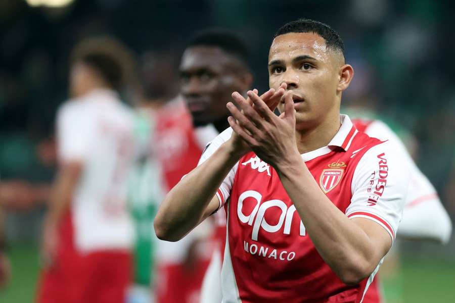 Kdo nahradí Alexandera-Arnolda na kraji obrany? Liverpool má na radaru brazilského šikulu z Monaka