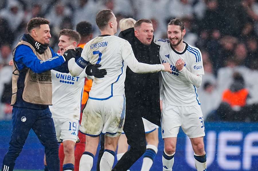 INGLÊS: Manchester City cede empate ao Tottenham e cai para o 3º lugar