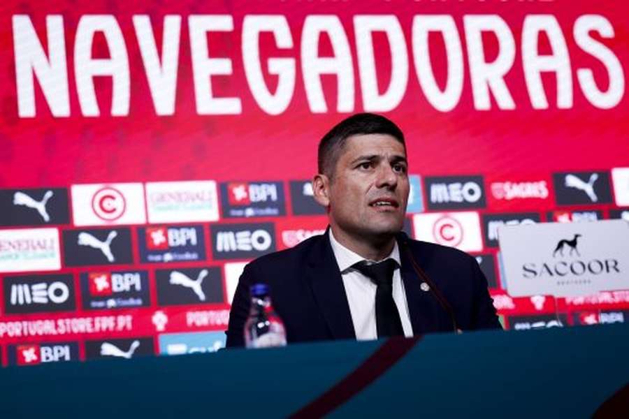 Francisco Neto, selecionador nacional feminino Francisco Neto, selecionador nacional feminino