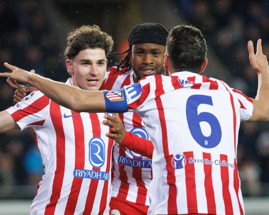 Alvarez e Lookman brilharam pelo Atléti