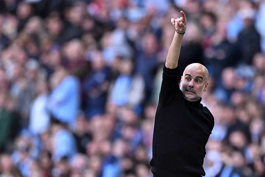 Guardiola siger, at Man City står over for et rejsekaos midt i et hektisk program