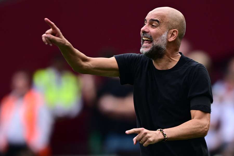 Pep Guardiola îl susține pe Erling Haaland de la City să își asume "riscuri mari