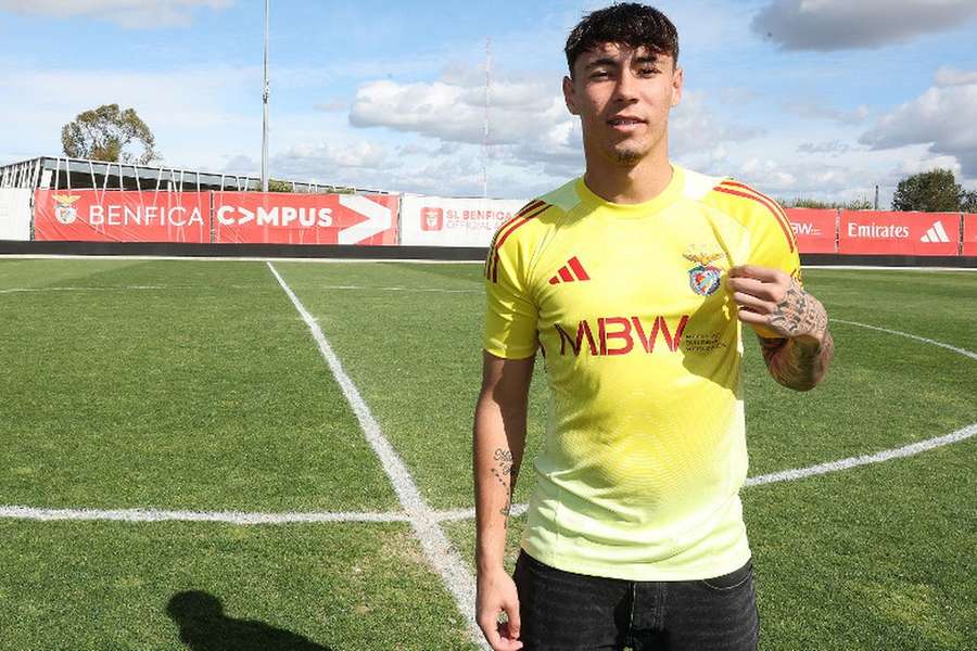 Leonardo Lopes, guarda-redes de 18 anos do Benfica