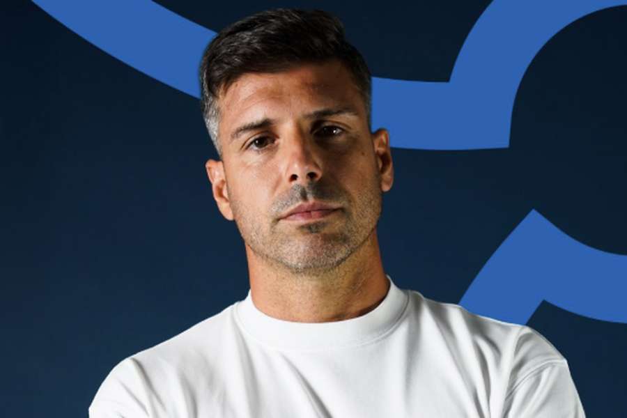 Miguel Veloso oficializado pelo Pisa