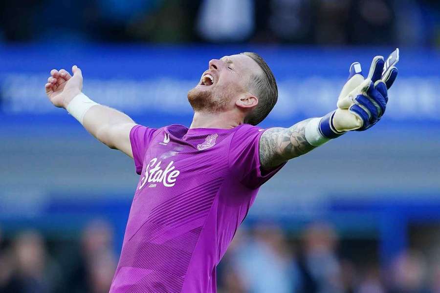 Jordan Pickford zag Everton de eerste zege van het seizoen boeken