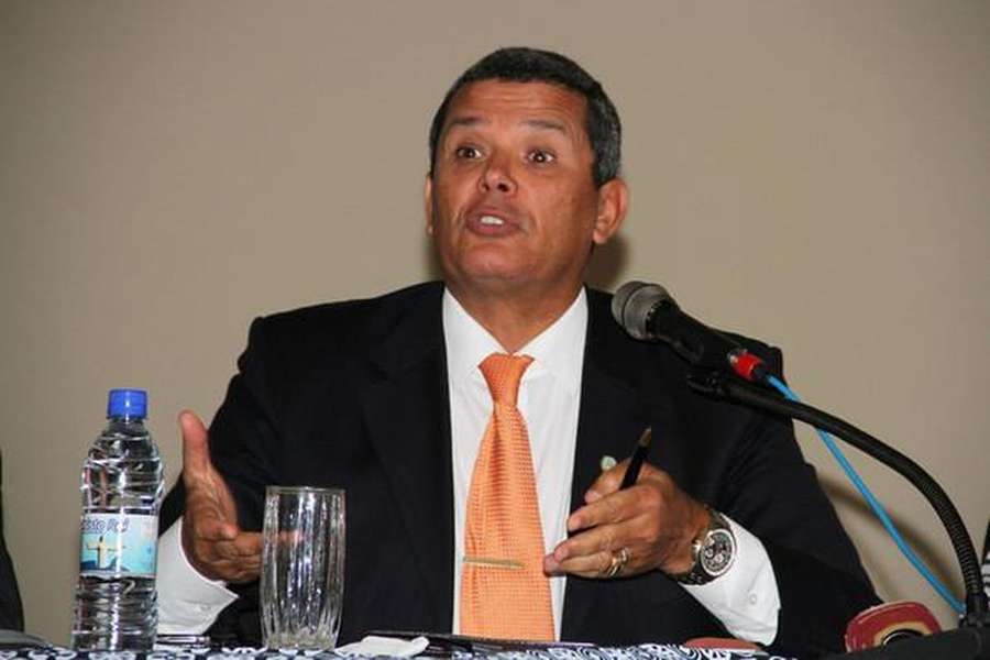 Rui Falcão, ministro da Juventude e Desportos