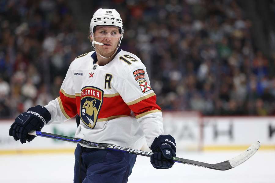 Florida Panthers Matthew Tkachuk skating around during a matchup against the Colorado Avalance. (January 6, 2025)