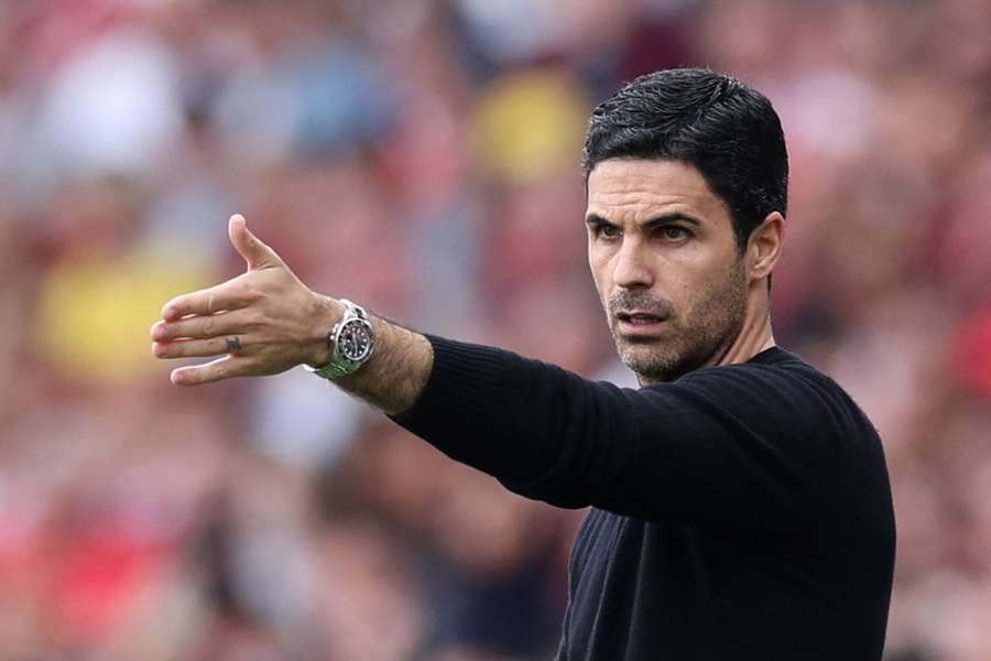 Arteta não vai jogar a toalha enquanto a matemática permitir o título do Arsenal