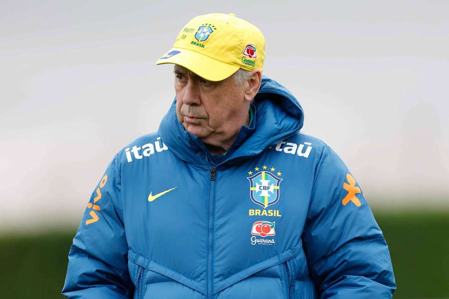 Ancelotti concedeu entrevista coletiva nesta sexta (14)