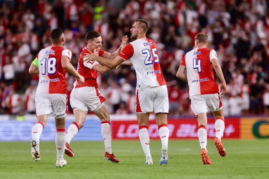 Slavia vedla nad Hradcem 2:1, radost ale byla předčasná, zápas skončil remízou.