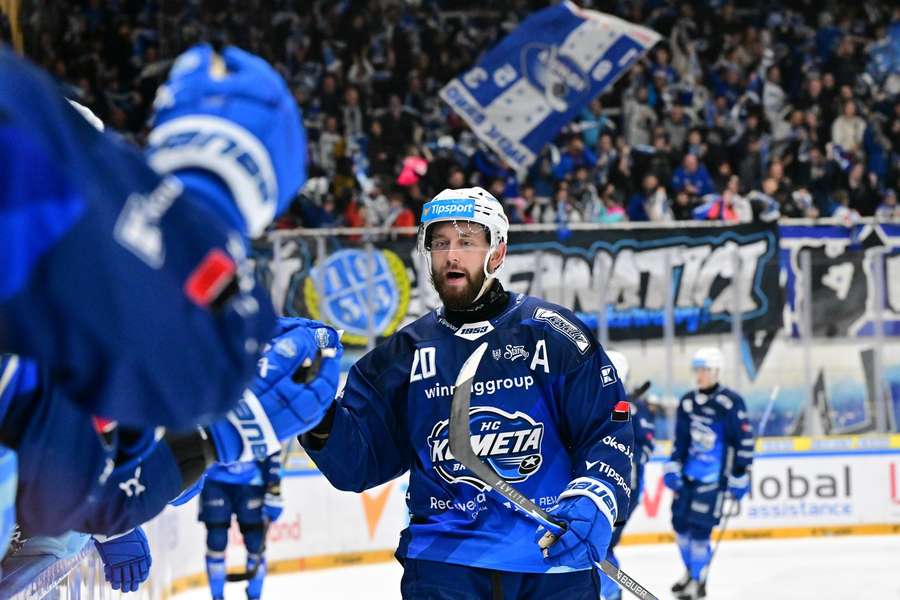 Hynek Zohorna slaví gól v zápase s Třincem. Hynek Zohorna slaví gól v zápase s Třincem.