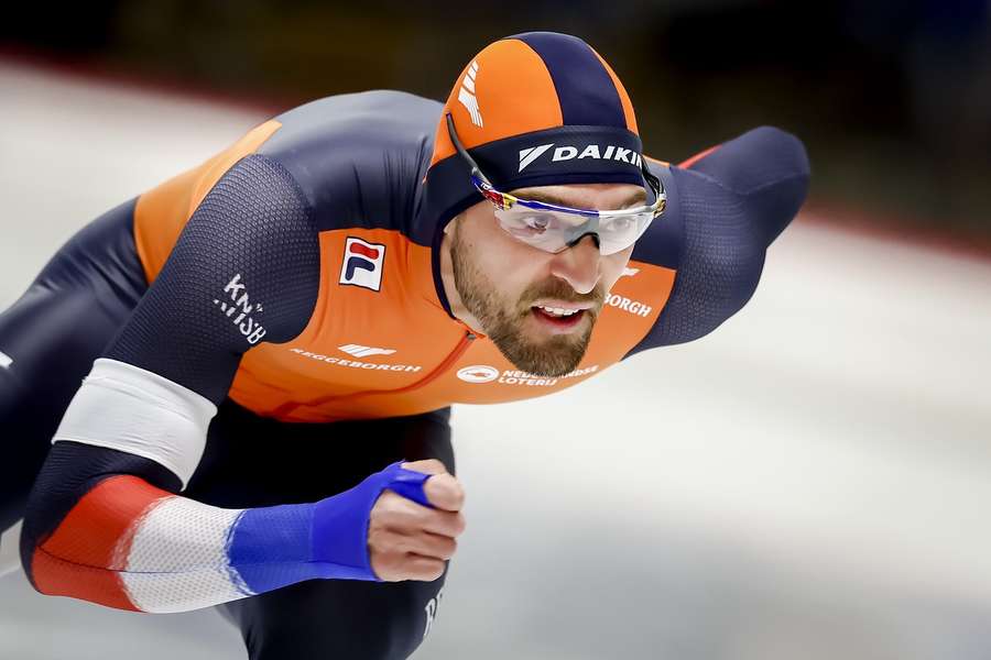 Kjeld Nuis lijkt wereldtitel uit zijn hoofd te moeten zetten