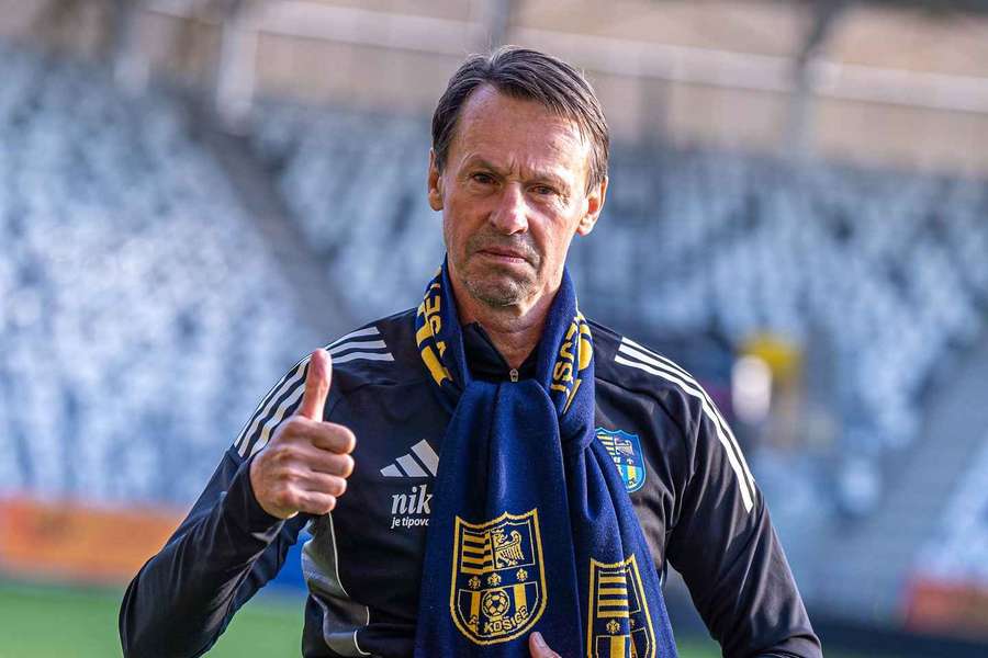Straka sa dohodol na kontrakte do mája 2026.