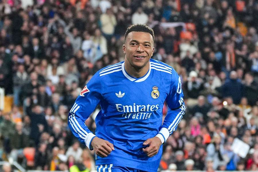 Mbappé celebra su gol ante el Valencia
