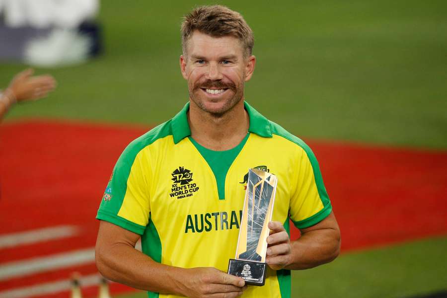 David Warner and Mitchell Starc help Australia sweep T20 series against West Indies