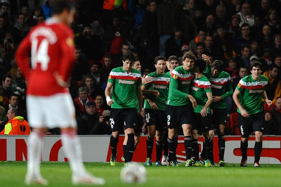 Jogadores do Athletic festejam a vitória em Old Trafford em 2012