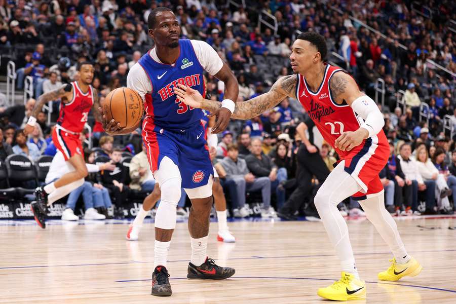 Los Clippers vencen en Detroit
