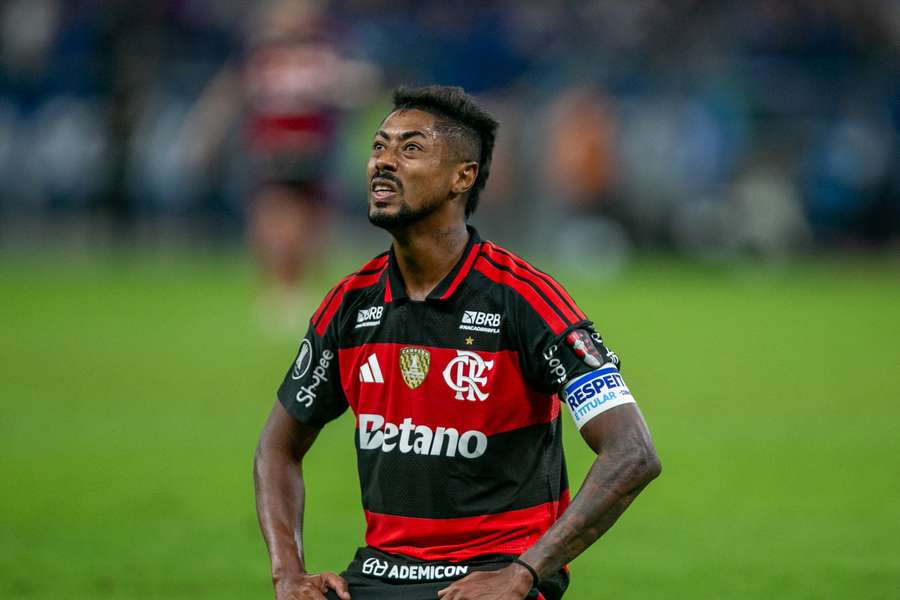 Bruno Henrique fica fora do jogo contra o Mirassol neste domingo (16) Bruno Henrique fica fora do jogo contra o Mirassol neste domingo (16)