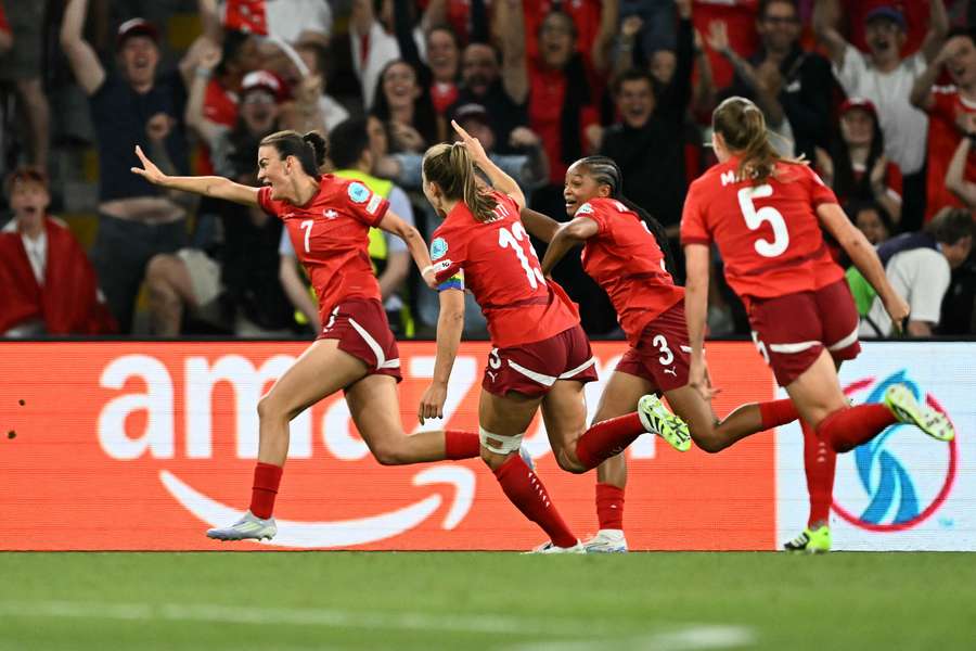 Riola Xhemaili marcó el gol de la clasificación