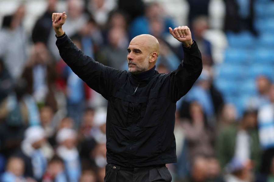 Guardiola je odhodlaný stíhať Arsenal.