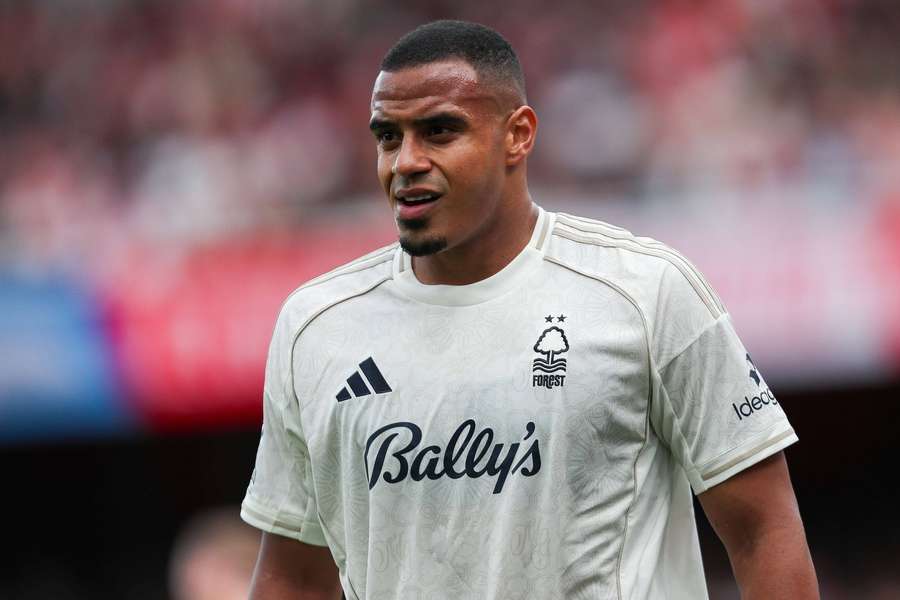 Murillo, central brasileiro do Nottingham Forest