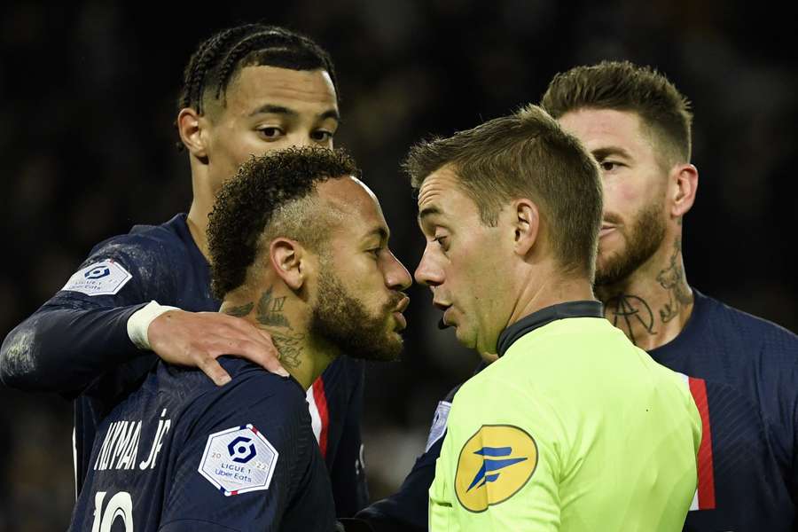Spokój Mbappé ratuje PSG po czerwonej kartce Neymara