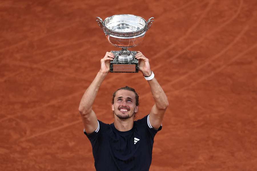 Tennis-Tracker LIVE: Alles zum Finale der French Open zwischen Alexander Zverev und Flavio Cobolli Tennis-Tracker LIVE: Alles zum Finale der French Open zwischen Alexander Zverev und Flavio Cobolli