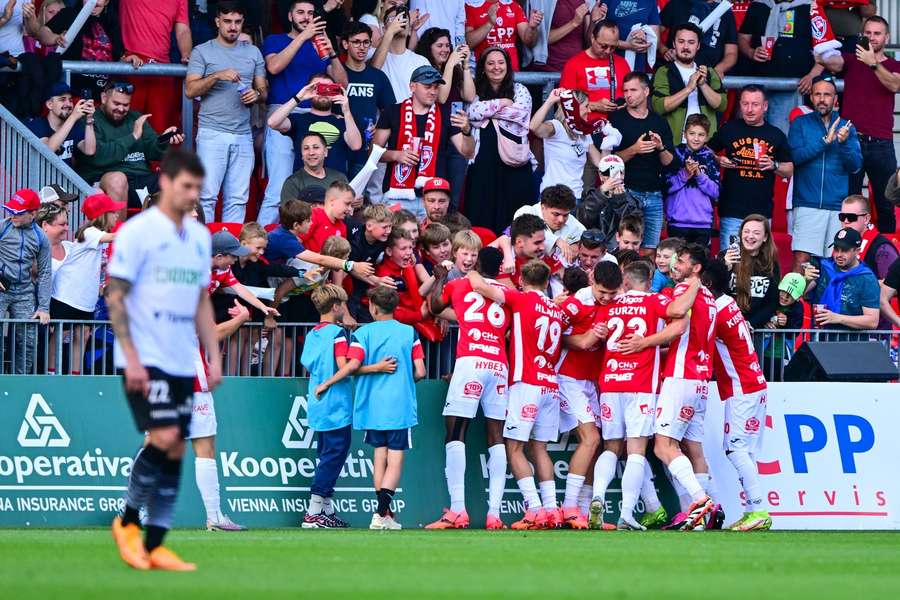 Pardubice si zajistily výhrou 4:0 záchranu.