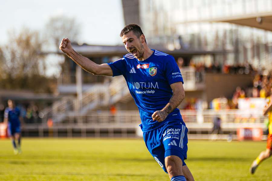 GKS Tychy przełamuje się po 234 dniach, Miedź Legnica wciąż w grze o Ekstraklasę GKS Tychy przełamuje się po 234 dniach, Miedź Legnica wciąż w grze o Ekstraklasę