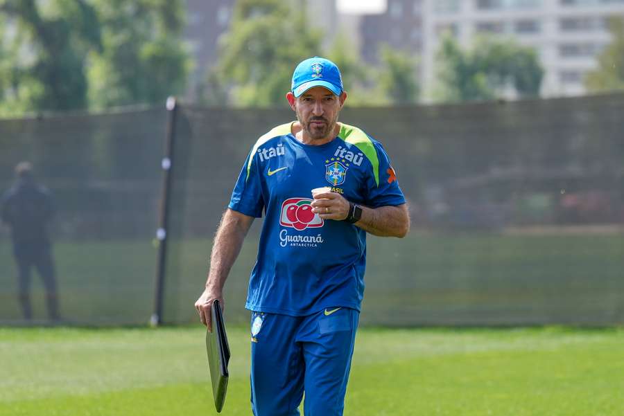 Brasil de Ramon Menezes não faz um bom Mundial Sub-20 Brasil de Ramon Menezes não faz um bom Mundial Sub-20